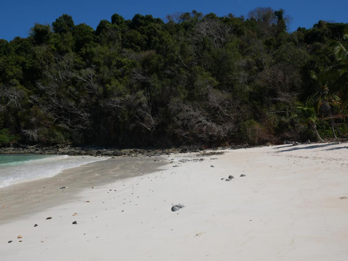 Le Zahir De L'Ile - Iranja Villa Nosy-Be Esterno foto