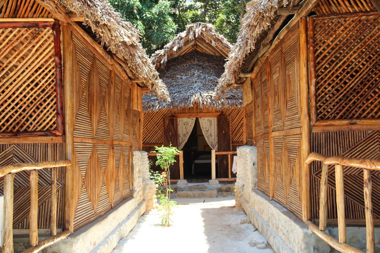 Le Zahir De L'Ile - Iranja Villa Nosy-Be Esterno foto